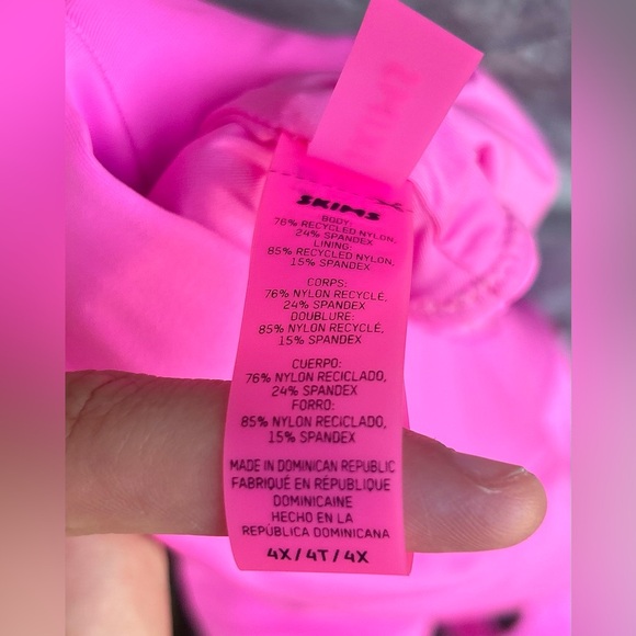 Skims Swim Neon Pink Swim Top Stretchy Scoop Neck Plus Sz 4X Beach Pool Vacation - Picture 3 of 5